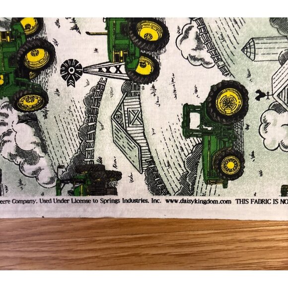 John Deere Scenic Daisy Kingdom Quilting Fabric Apprx 1 1/3 yd Plus Green Fabric - Picture 6 of 11